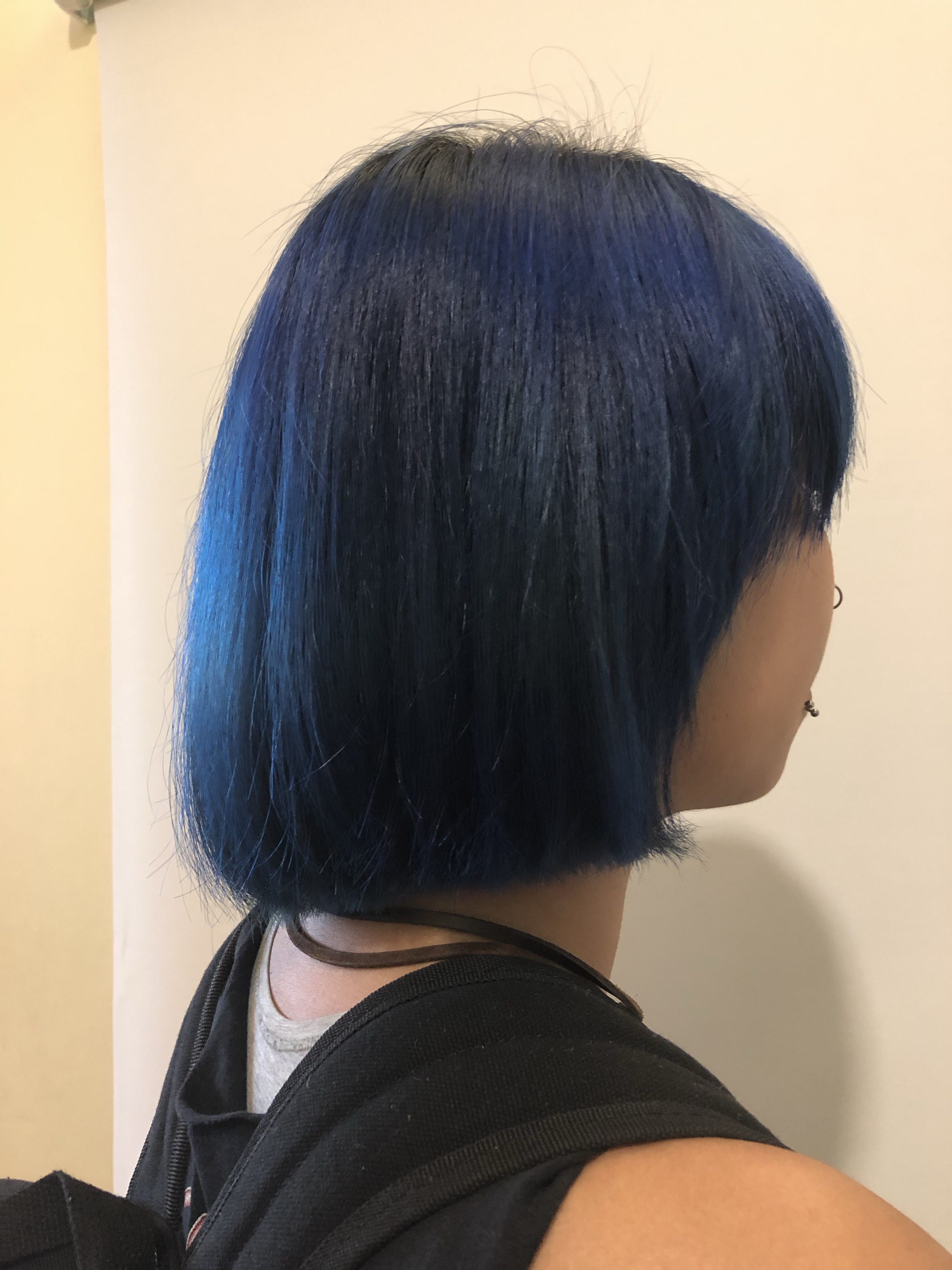 Blue Asymmetrical Bob | Best Hair Beauty Salon Art-Noise Blog
